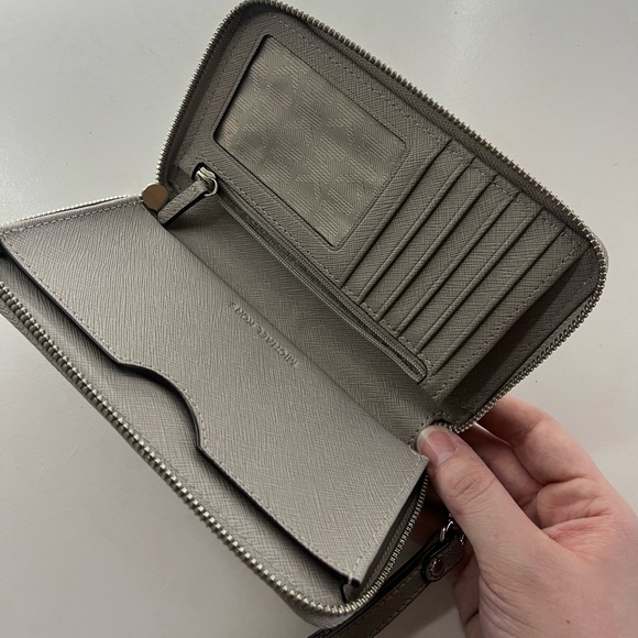 Michael Kors Gray Wrist Wallet with Strap - Picture 3 of 5